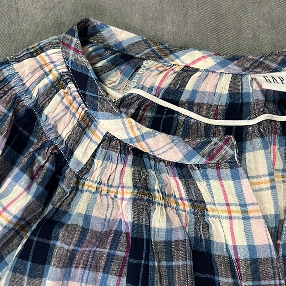 Gap Flowy Plaid Blouse with Elastic-End Sleeves - Picture 3 of 5